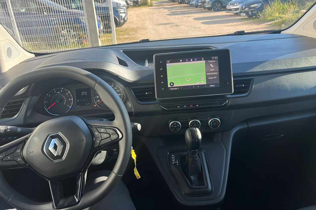 renault-kangoo-2025-diesel-1461cc