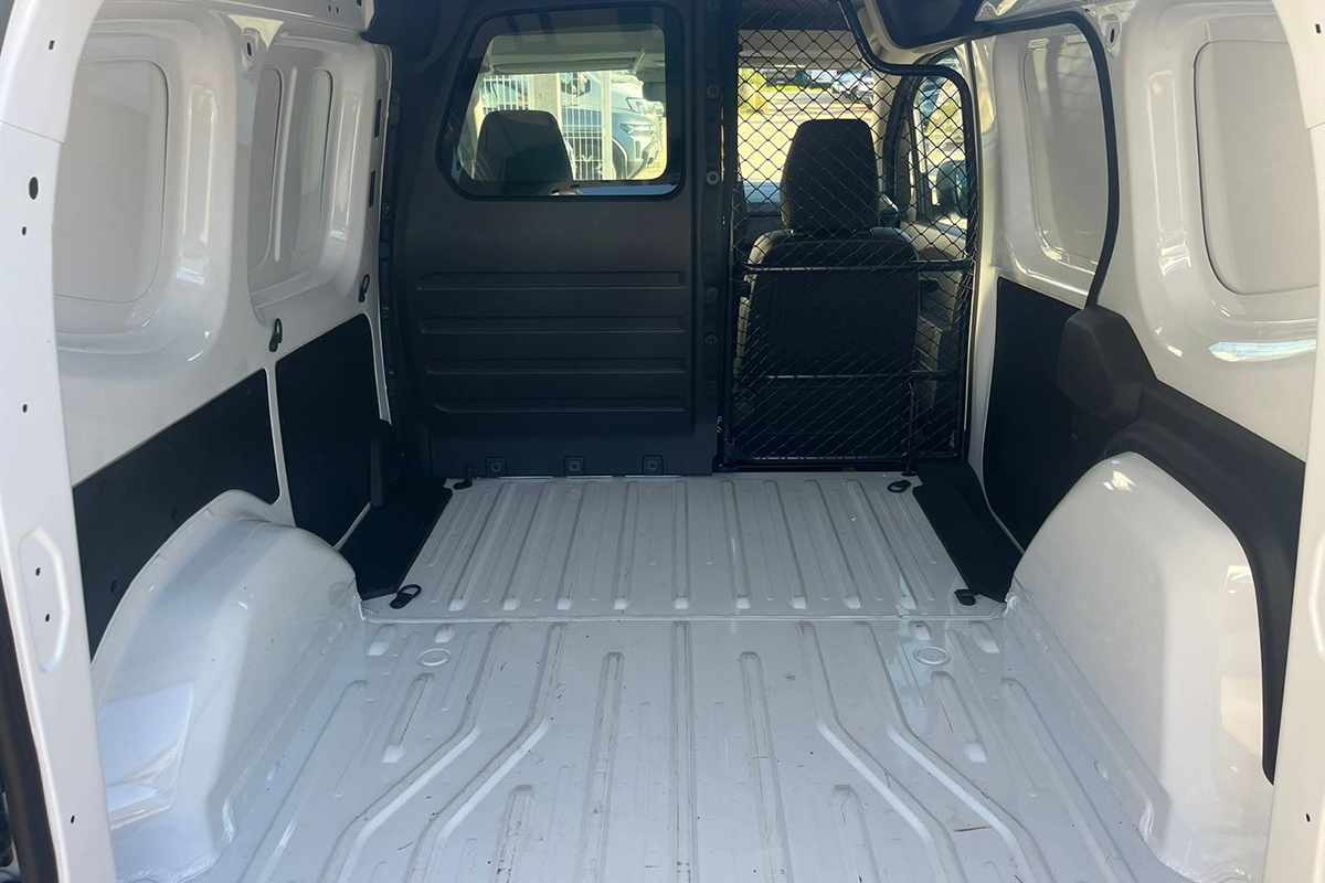 renault-kangoo-2025-diesel-1461cc