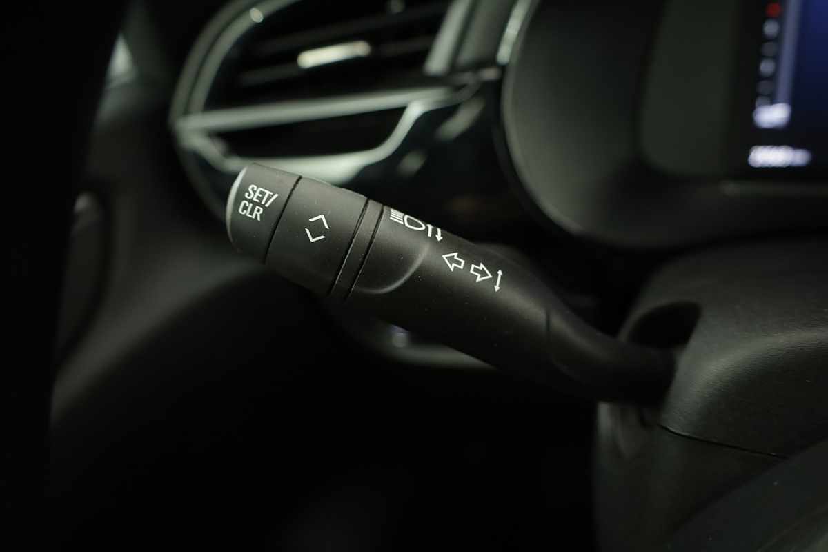 opel-corsa-2025-gasolina-1199cc