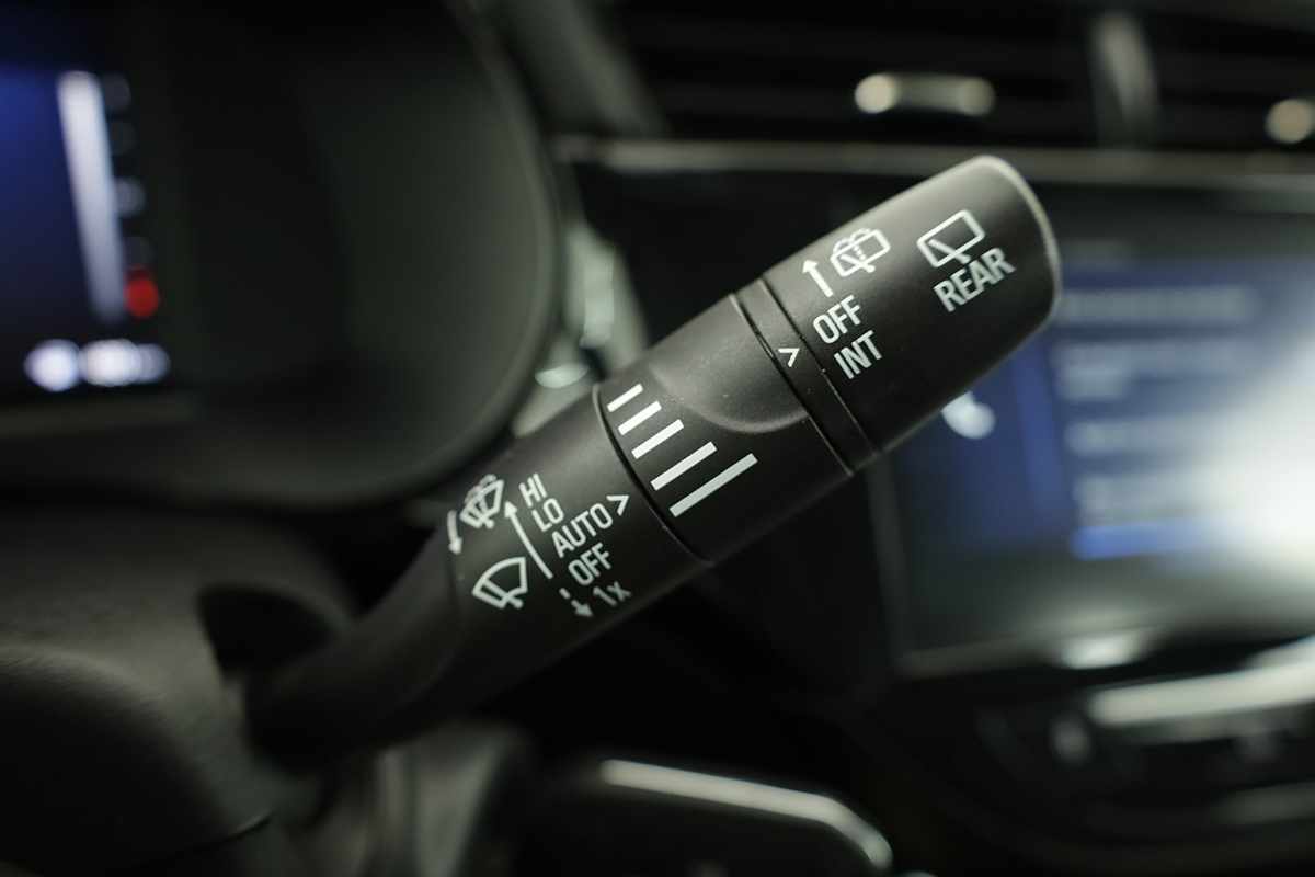 opel-corsa-2025-gasolina-1199cc