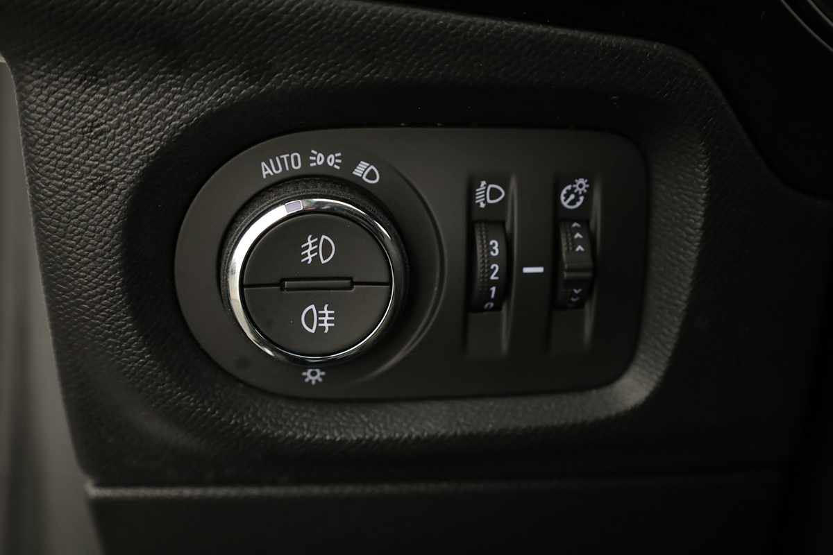 opel-corsa-2025-gasolina-1199cc