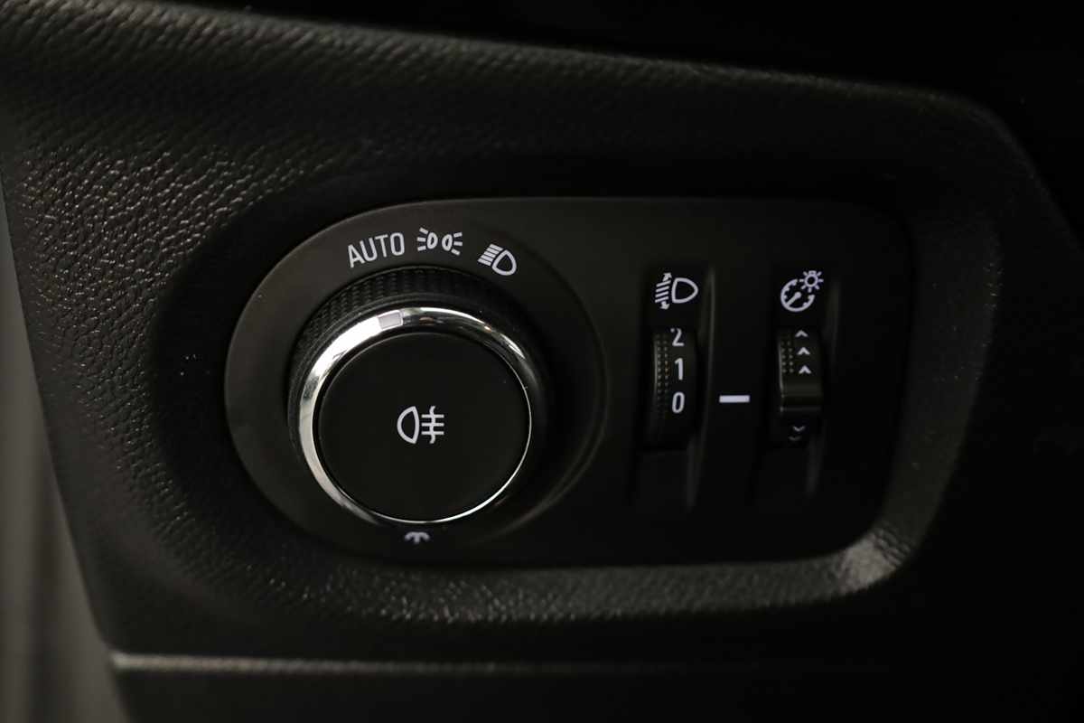 opel-corsa-2025-gasolina-1199cc