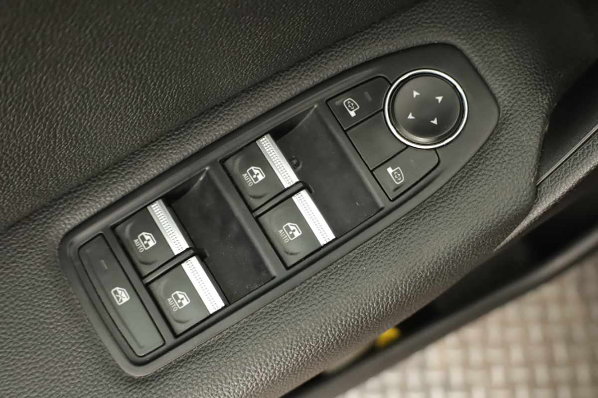 renault-captur-2023-gasolina-999cc