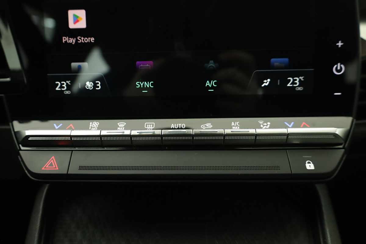 renault-megane-e-tech-2024-eletrico-0cc