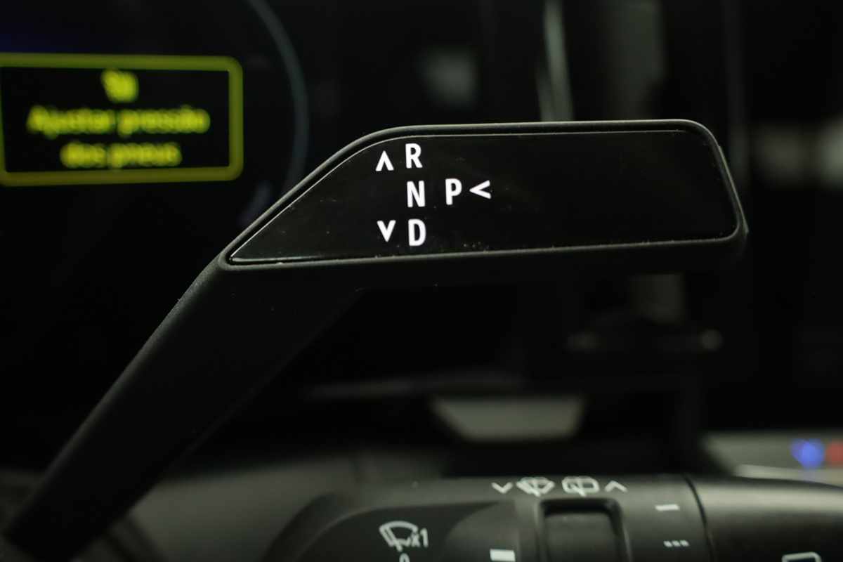 renault-megane-e-tech-2024-eletrico-0cc