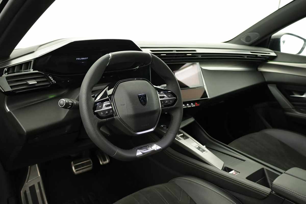 peugeot-308-2024-gasolina-1199cc