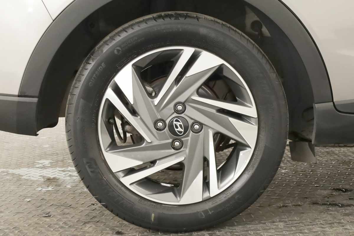 hyundai-bayon-2023-gasolina-998cc
