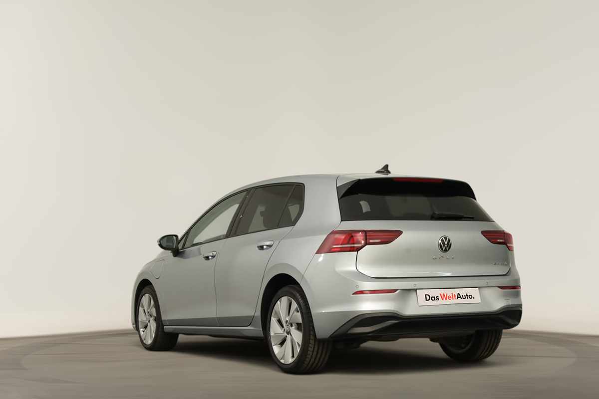 volkswagen-golf-2025-hibrido-a-gasolina-1498cc