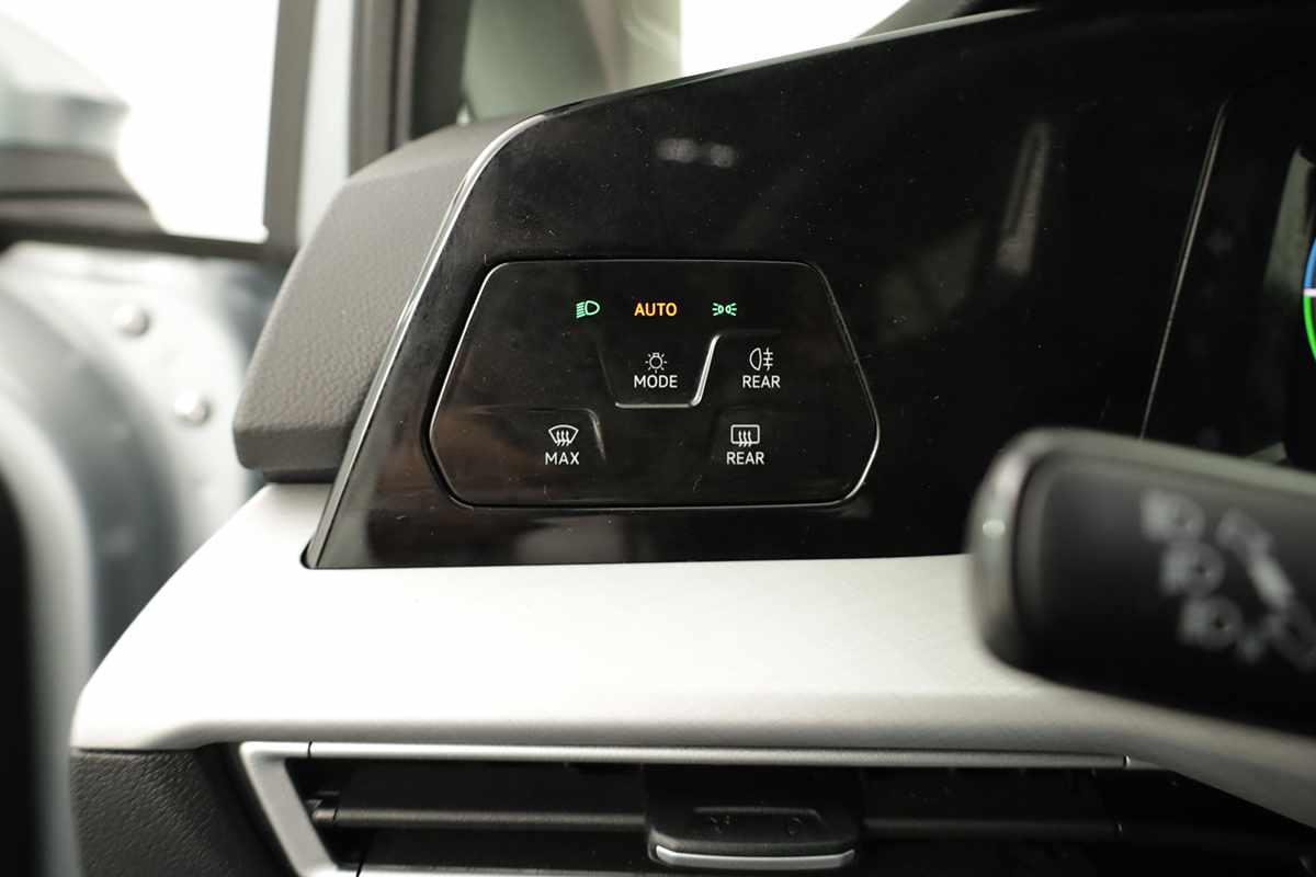 volkswagen-golf-2025-hibrido-a-gasolina-1498cc