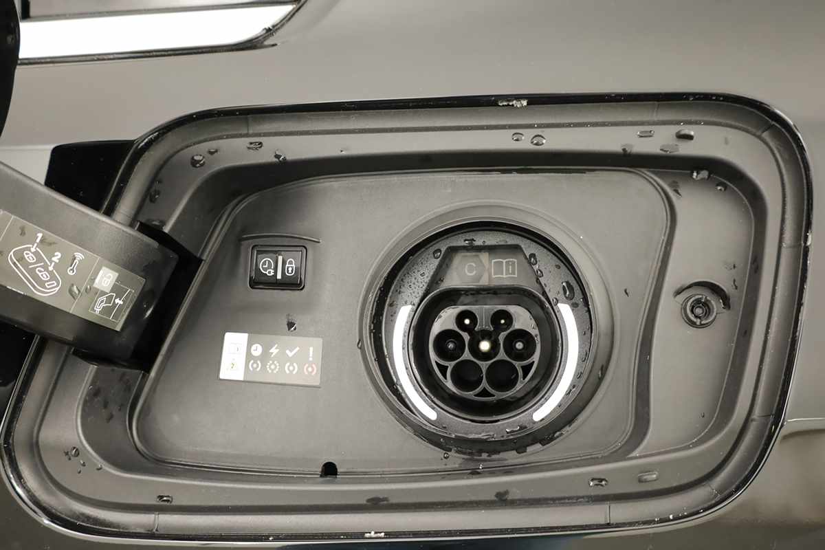 opel-astra-2023-hibrido-a-gasolina-1598cc