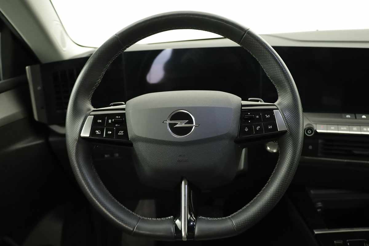 opel-astra-2023-hibrido-a-gasolina-1598cc
