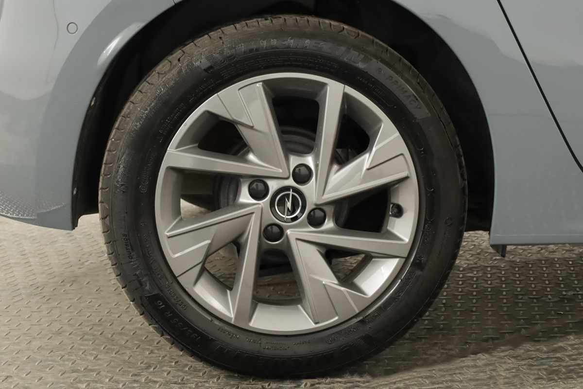 opel-corsa-2025-gasolina-1199cc
