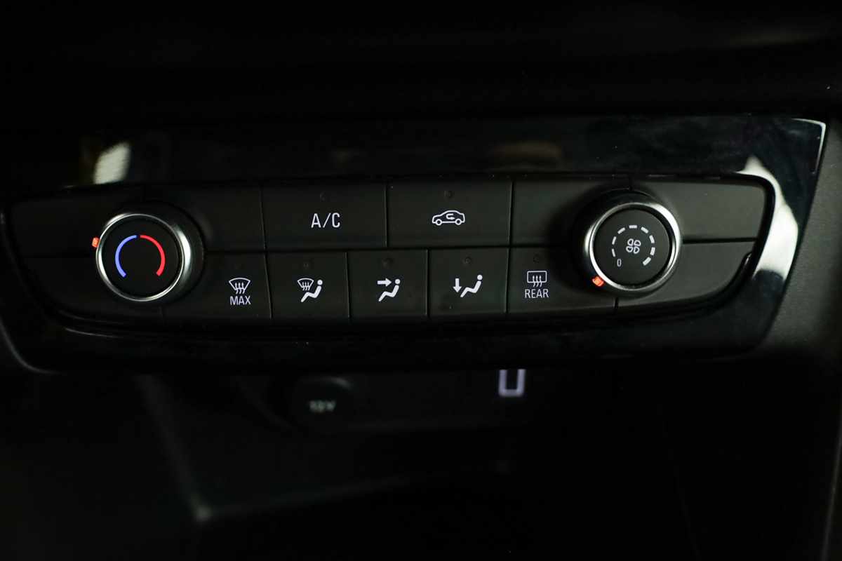 opel-corsa-2025-gasolina-1199cc