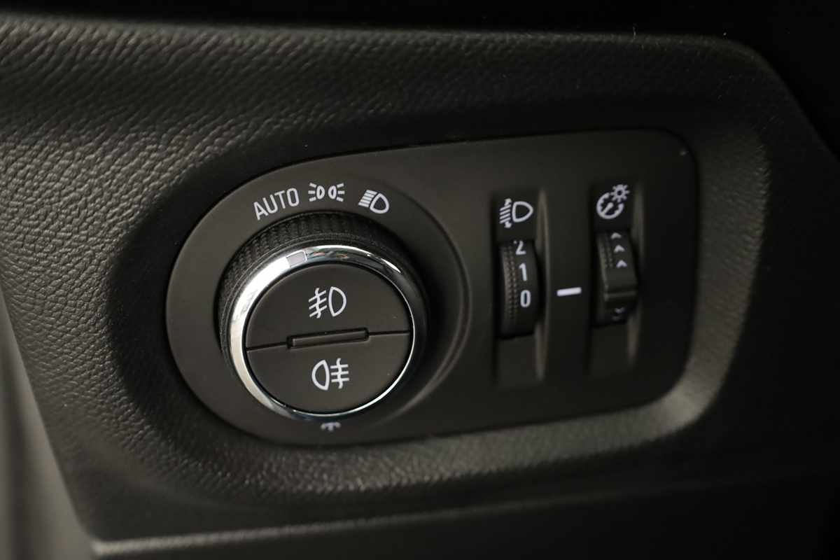 opel-corsa-2025-gasolina-1199cc
