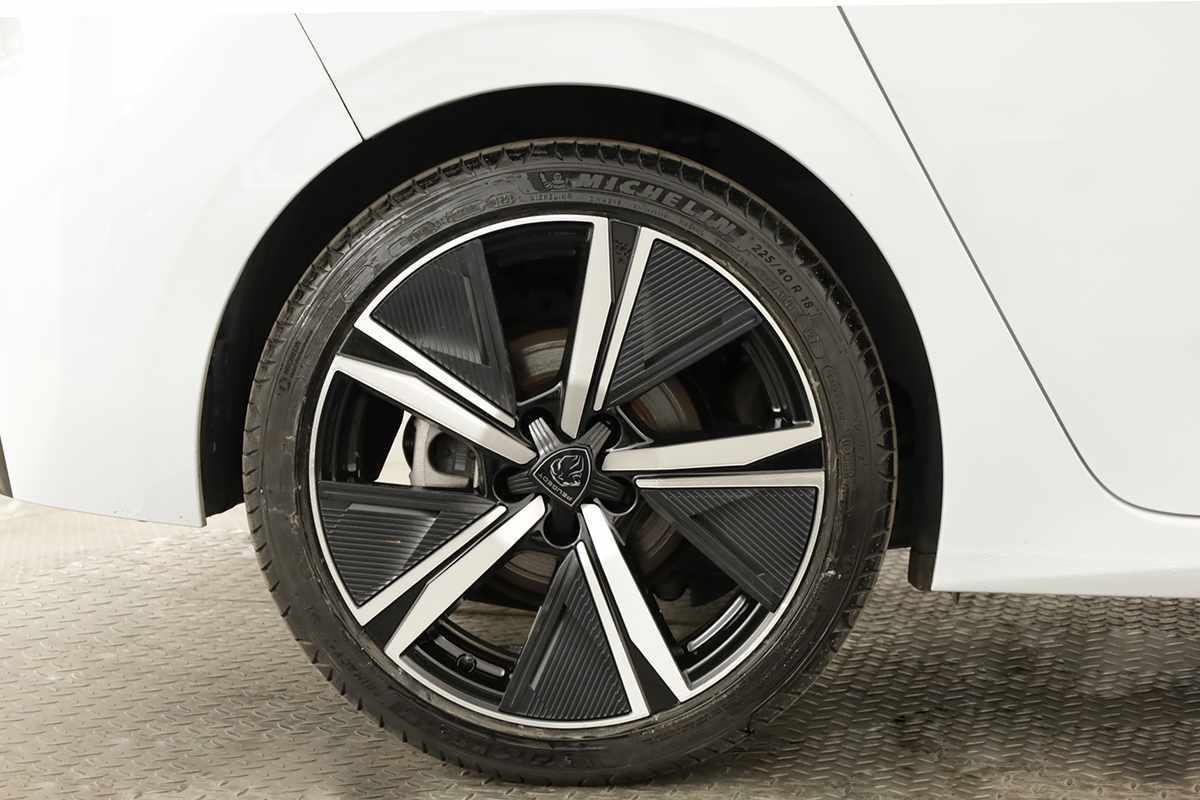 peugeot-308-2024-gasolina-1199cc