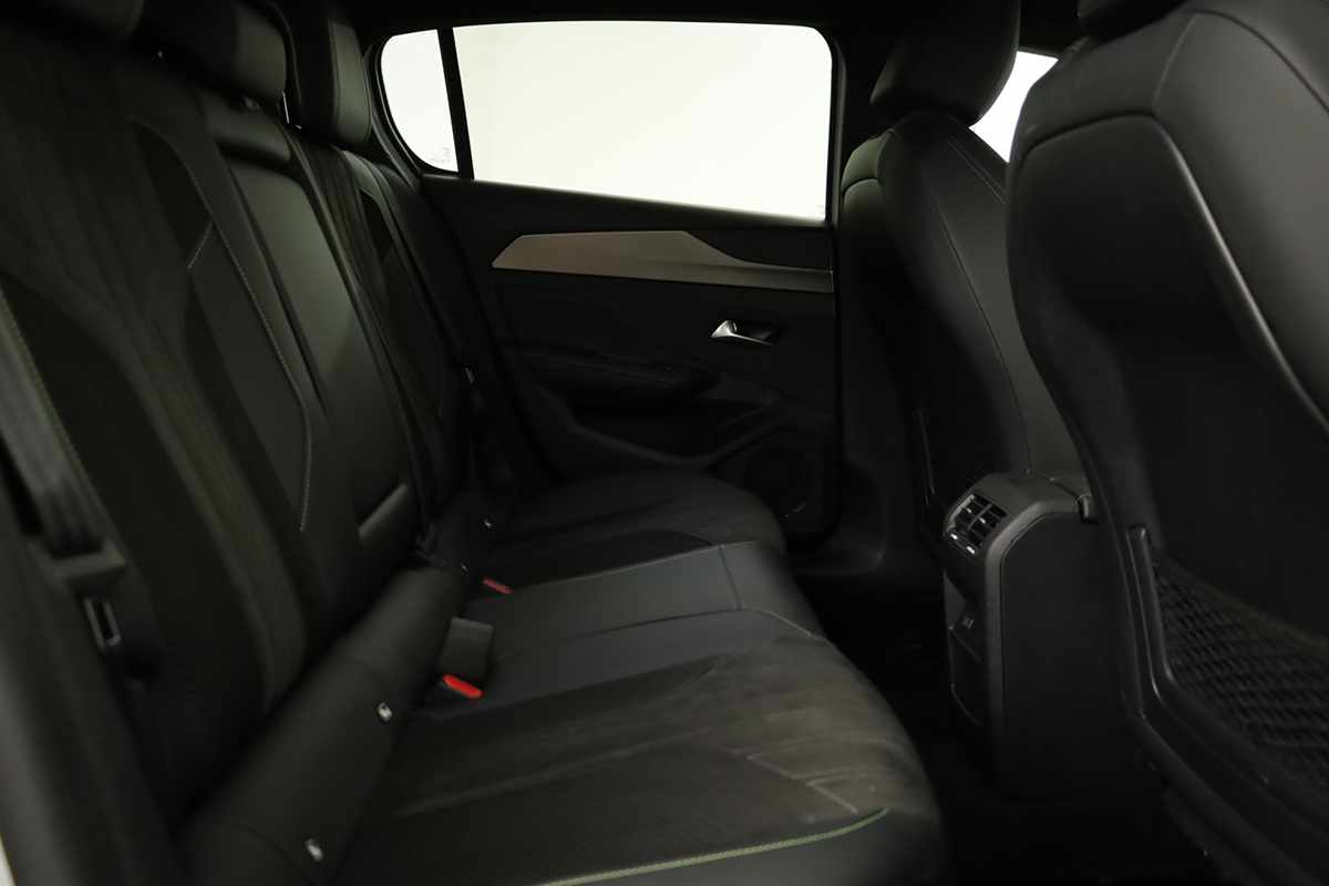peugeot-308-2024-gasolina-1199cc