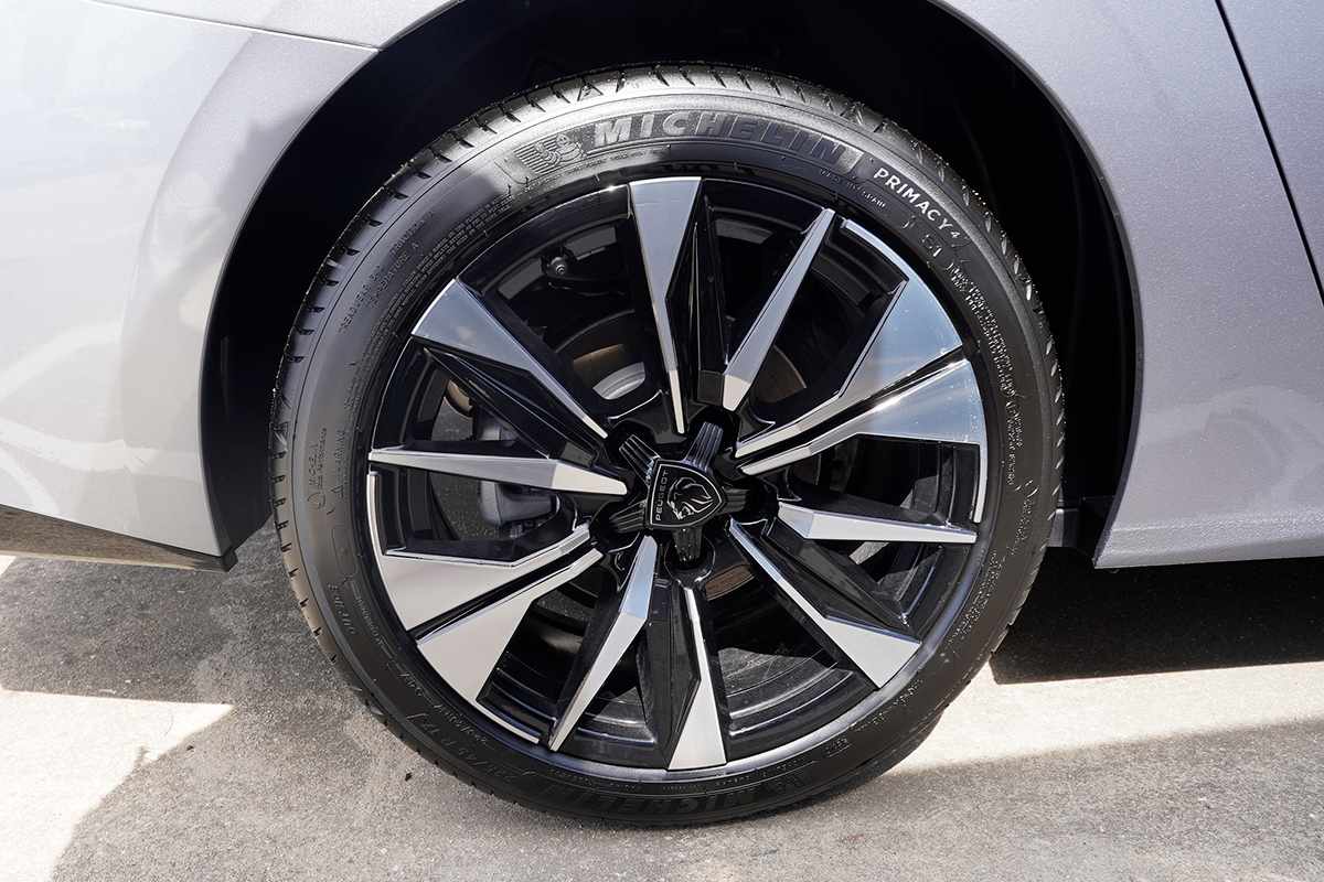 peugeot-308-2026-gasolina-1199cc