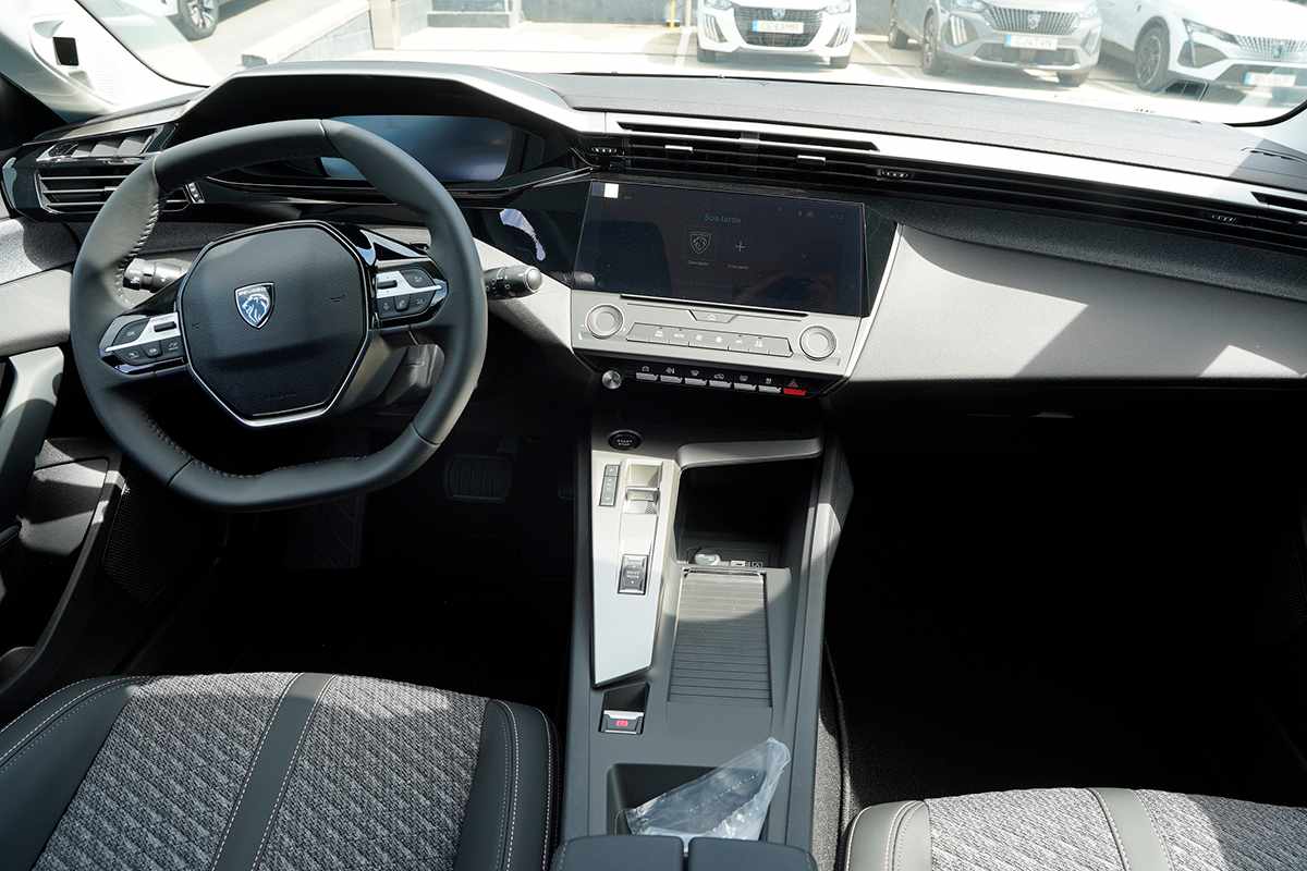 peugeot-308-2026-gasolina-1199cc