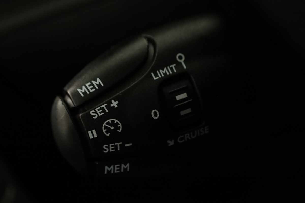 peugeot-2008-2024-gasolina-1199cc