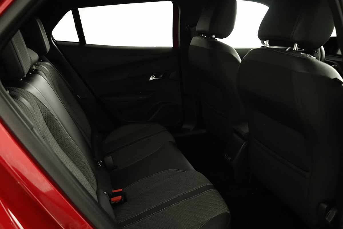 peugeot-2008-2024-gasolina-1199cc