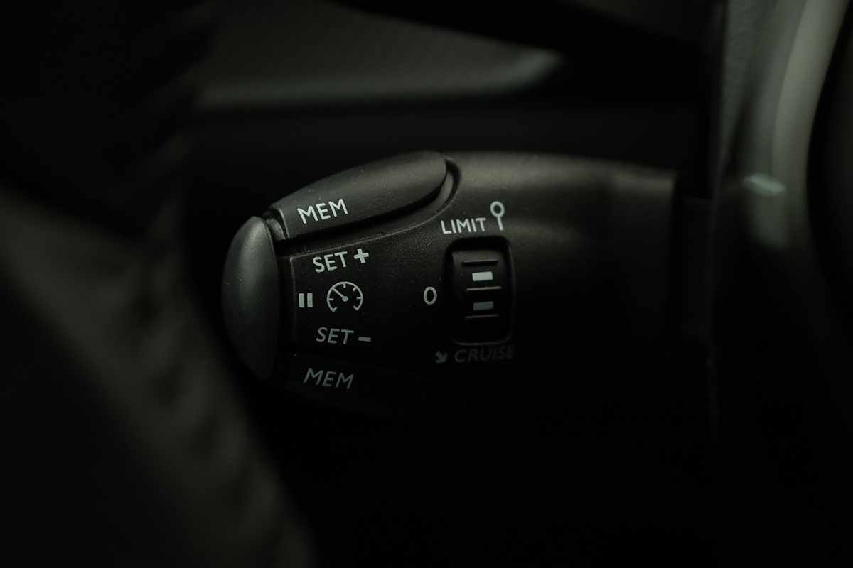 peugeot-e-208-2025-eletrico-0cc