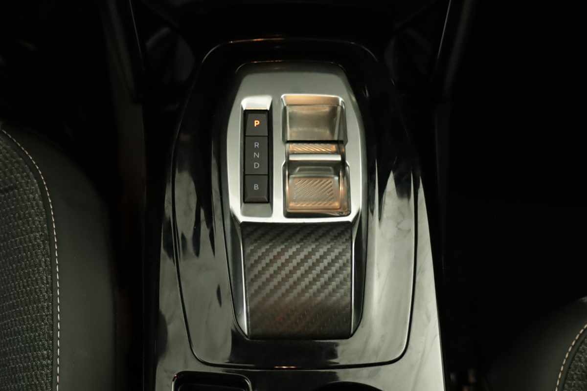 peugeot-e-208-2024-eletrico-0cc