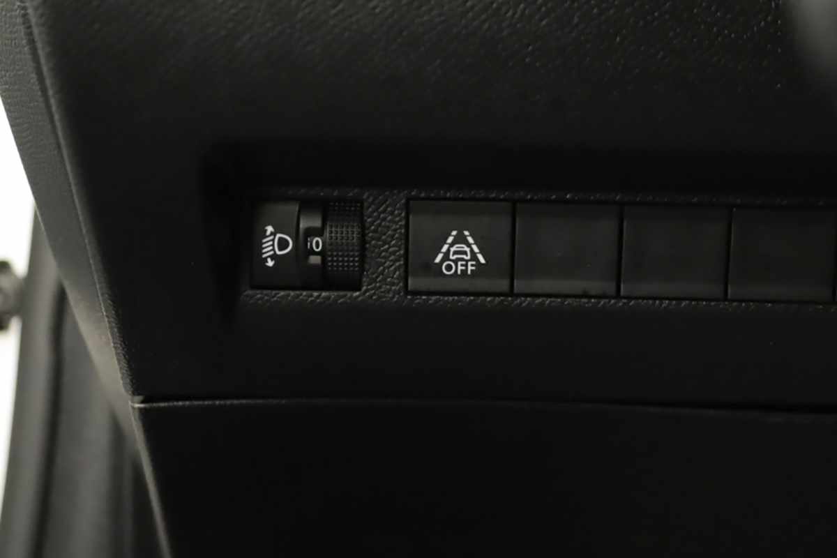 peugeot-e-208-2024-eletrico-0cc