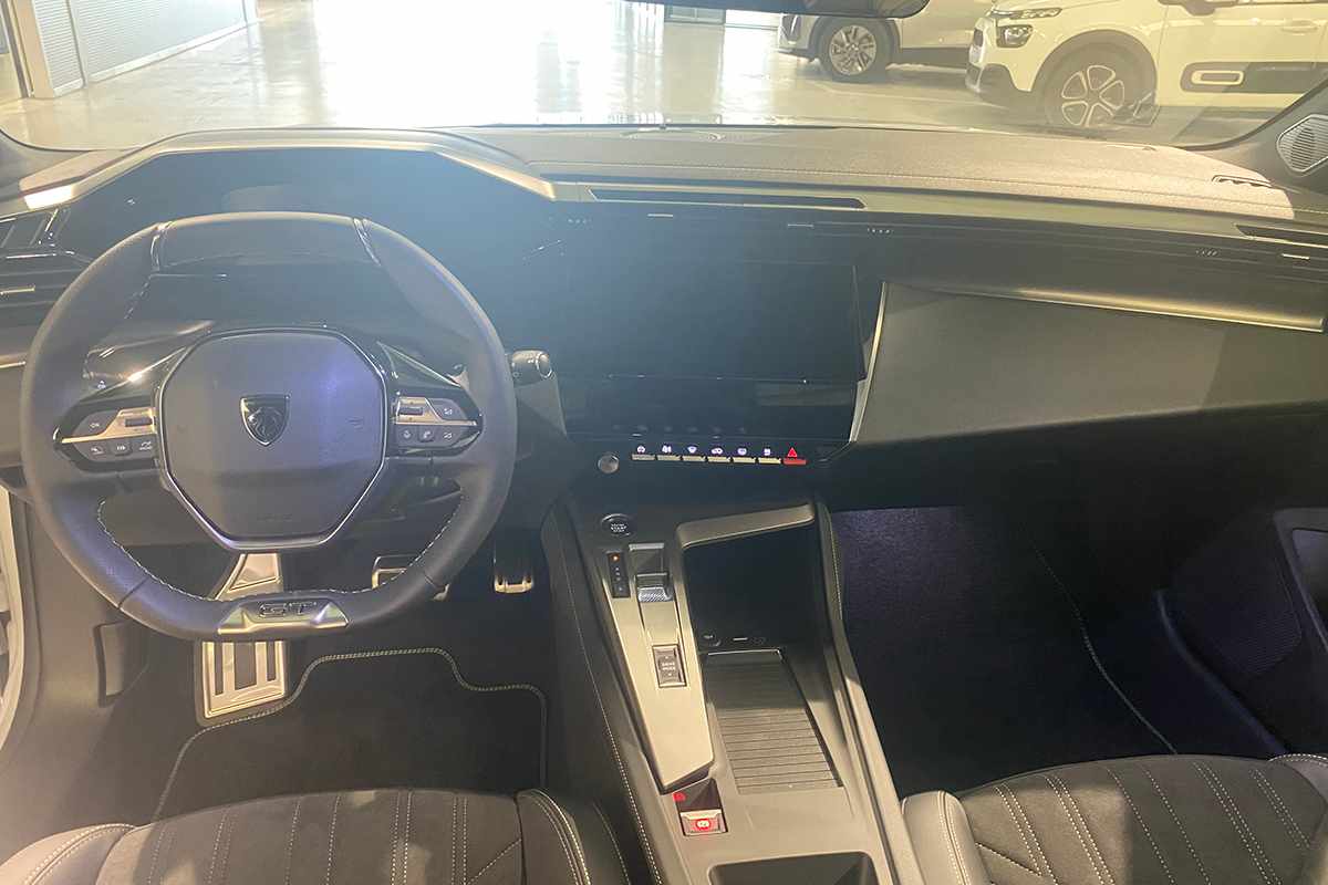 peugeot-e-308-2025-eletrico-0cc
