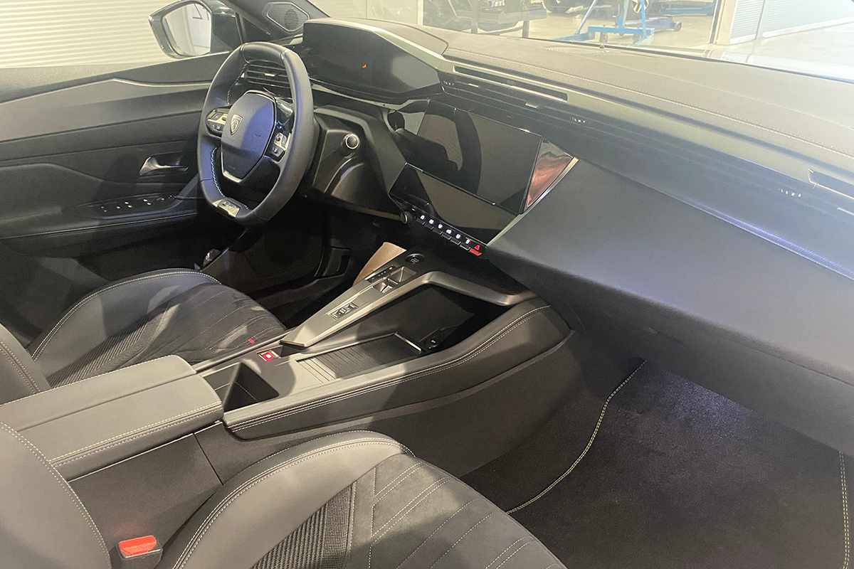 peugeot-e-308-2025-eletrico-0cc