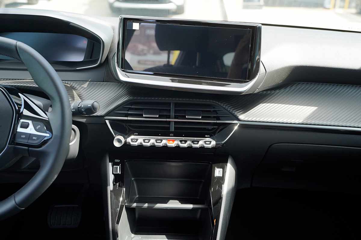 peugeot-208-2026-gasolina-1199cc