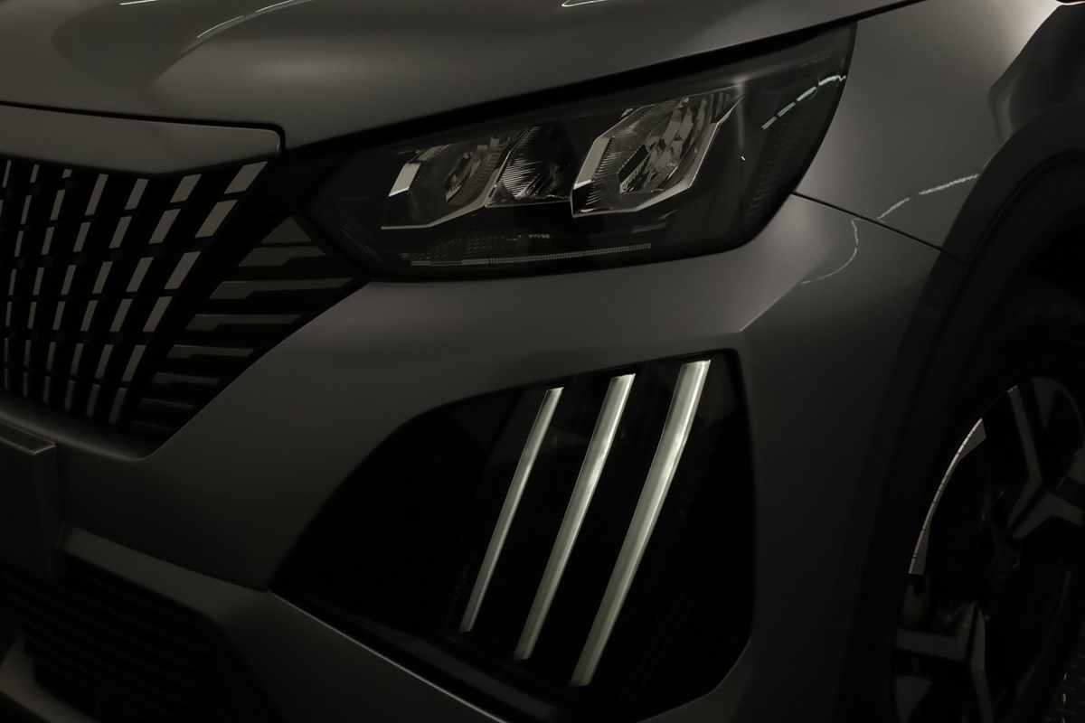 peugeot-e-2008-2024-eletrico-0cc