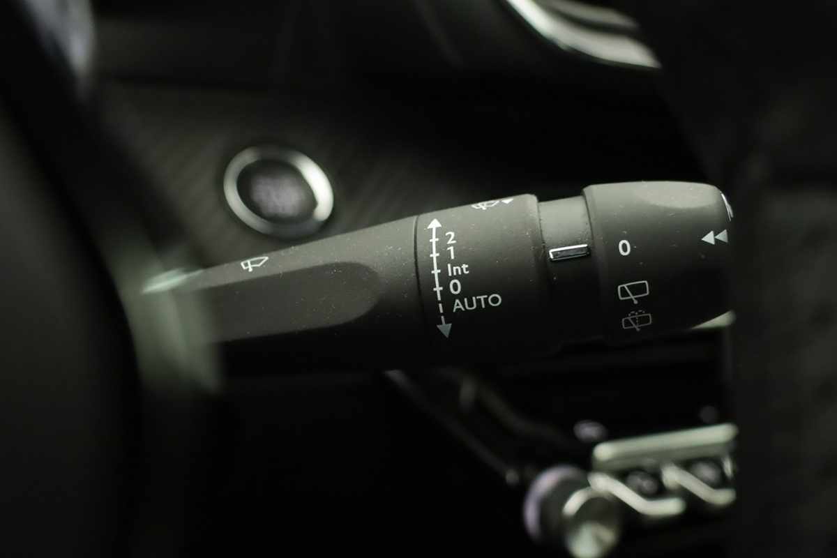 peugeot-e-2008-2024-eletrico-0cc