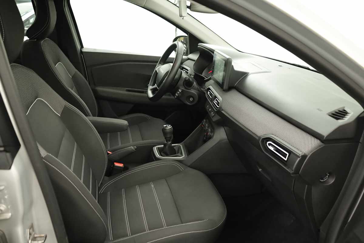 dacia-sandero-2024-gasolina-999cc