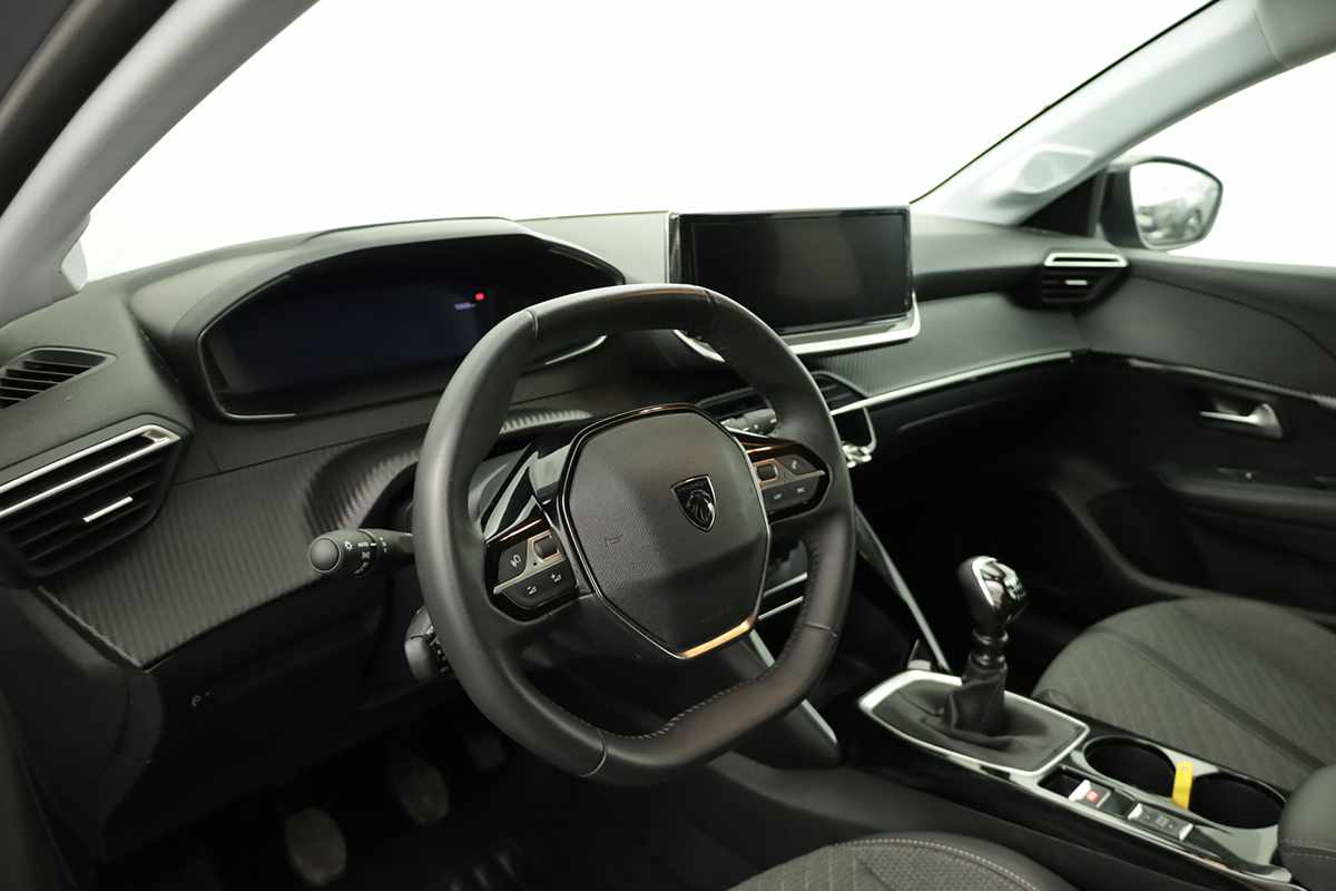 peugeot-208-2025-gasolina-1199cc