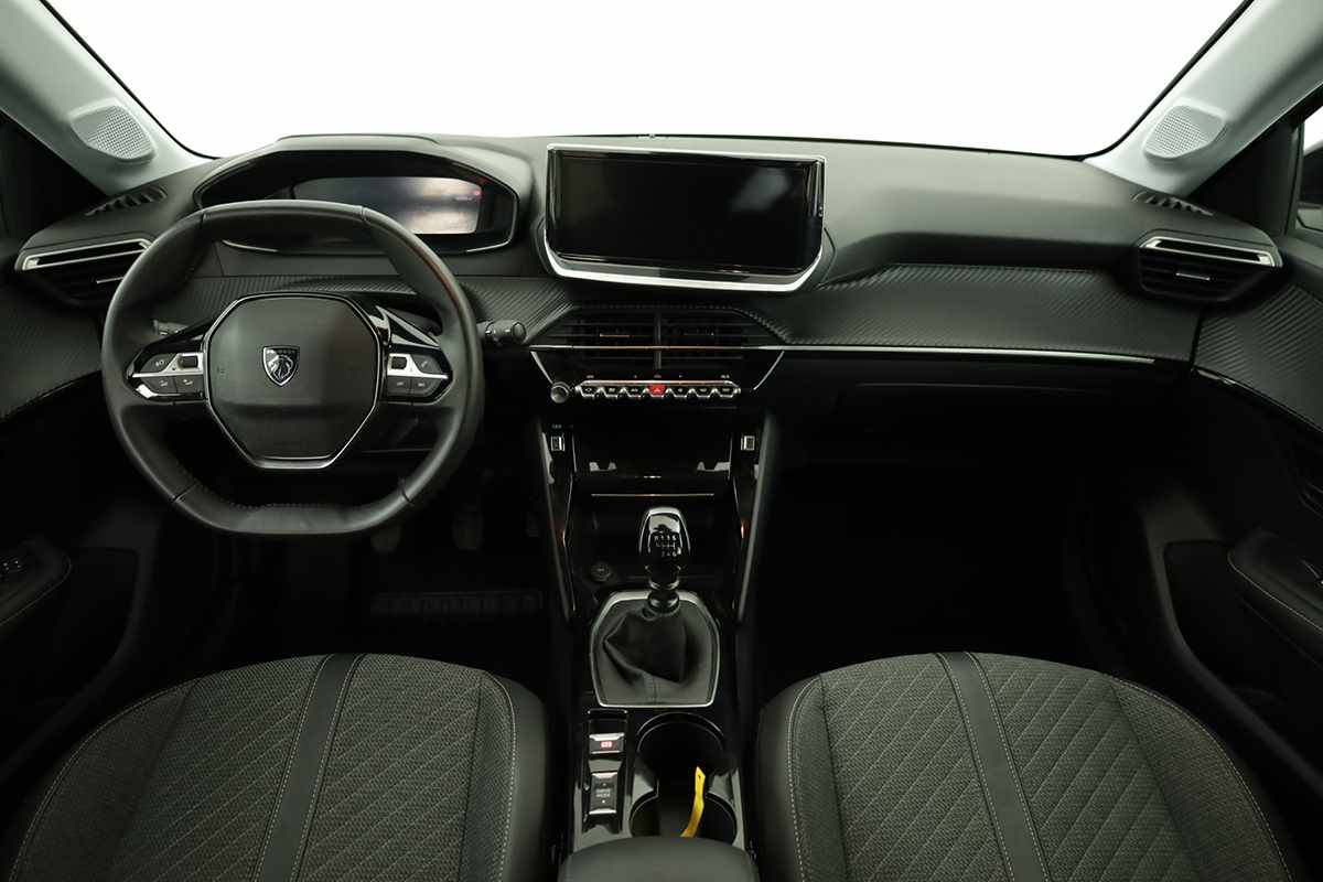 peugeot-208-2025-gasolina-1199cc