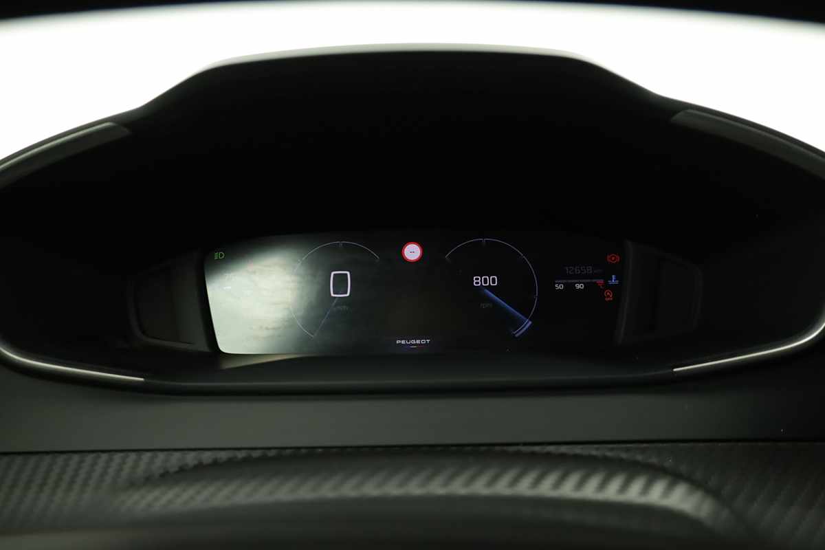 peugeot-208-2025-gasolina-1199cc