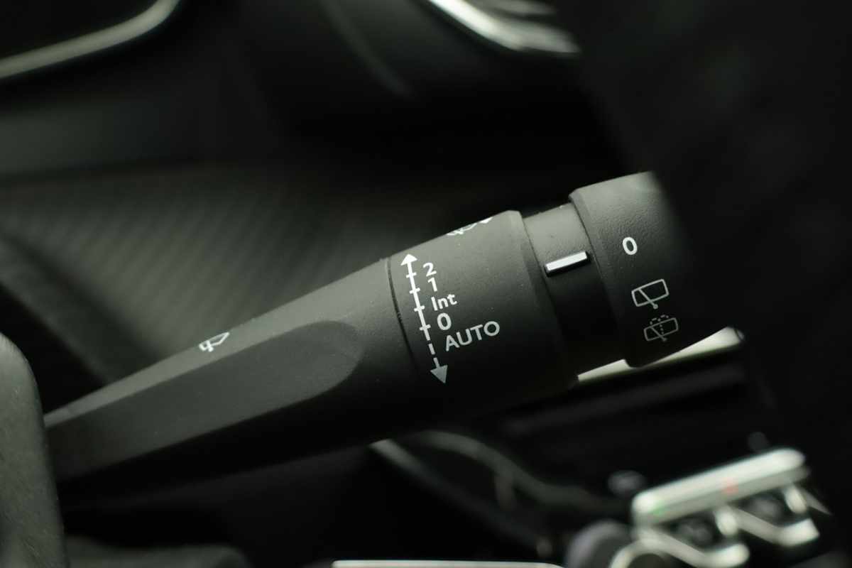 peugeot-208-2025-gasolina-1199cc