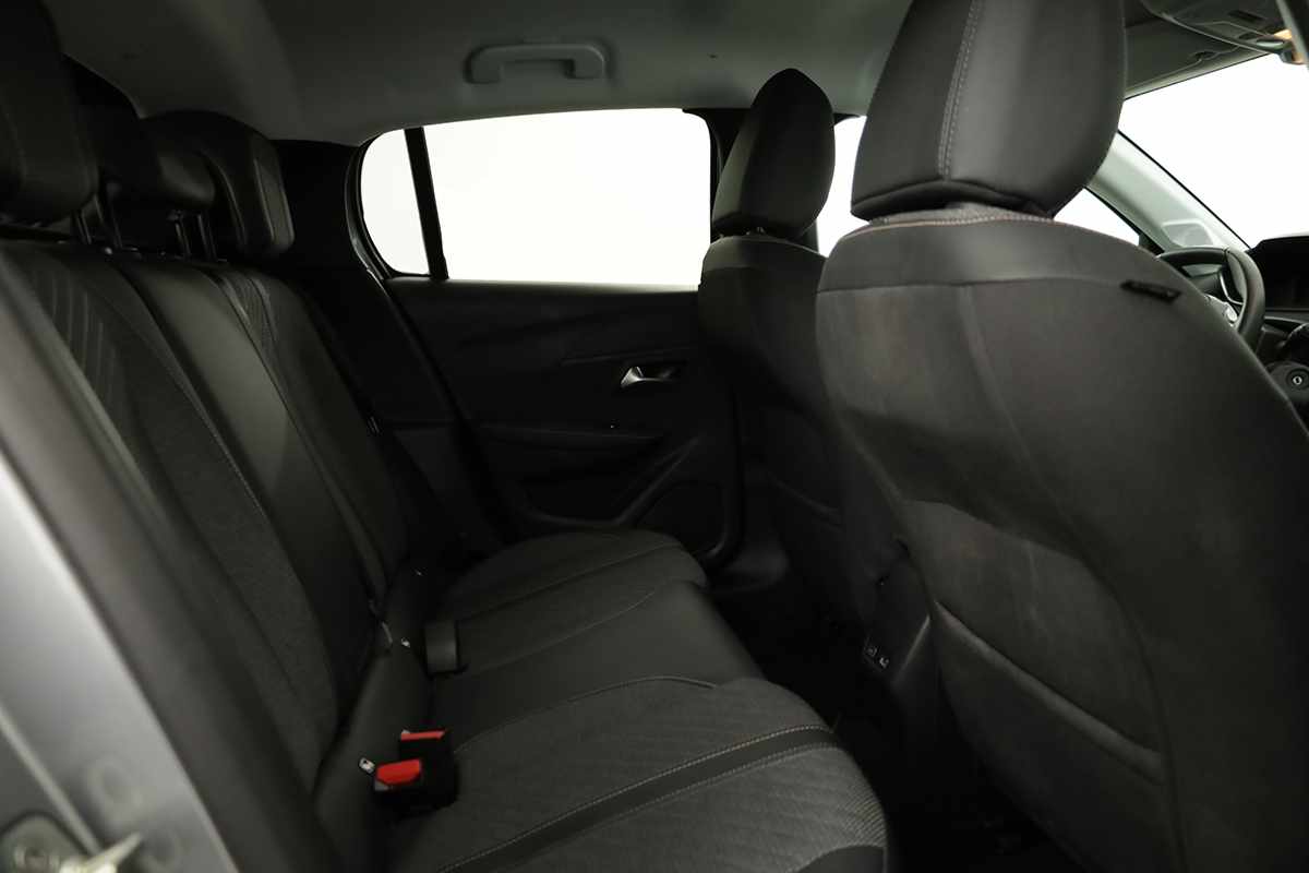peugeot-208-2025-gasolina-1199cc