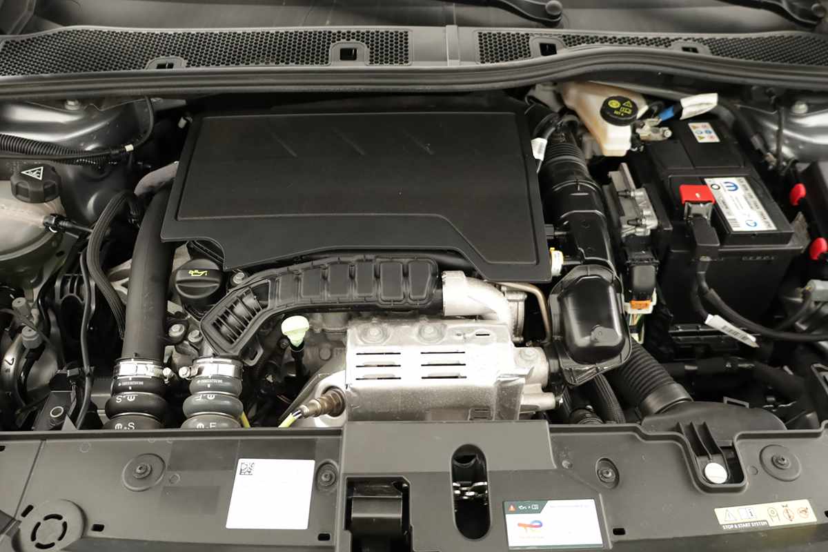 peugeot-208-2025-gasolina-1199cc