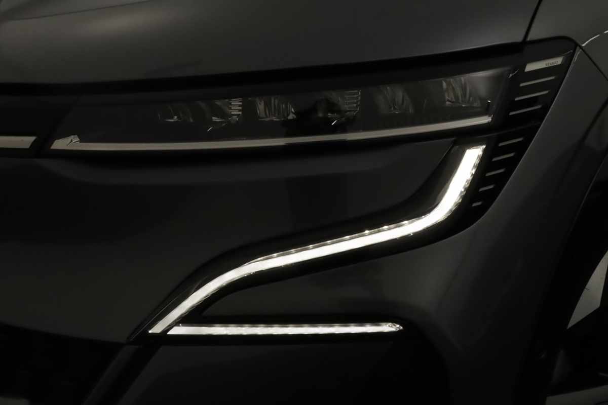 renault-megane-e-tech-2023-eletrico-0cc