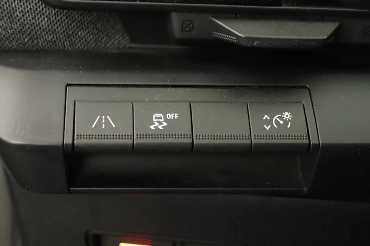 renault-megane-e-tech-2023-eletrico-0cc