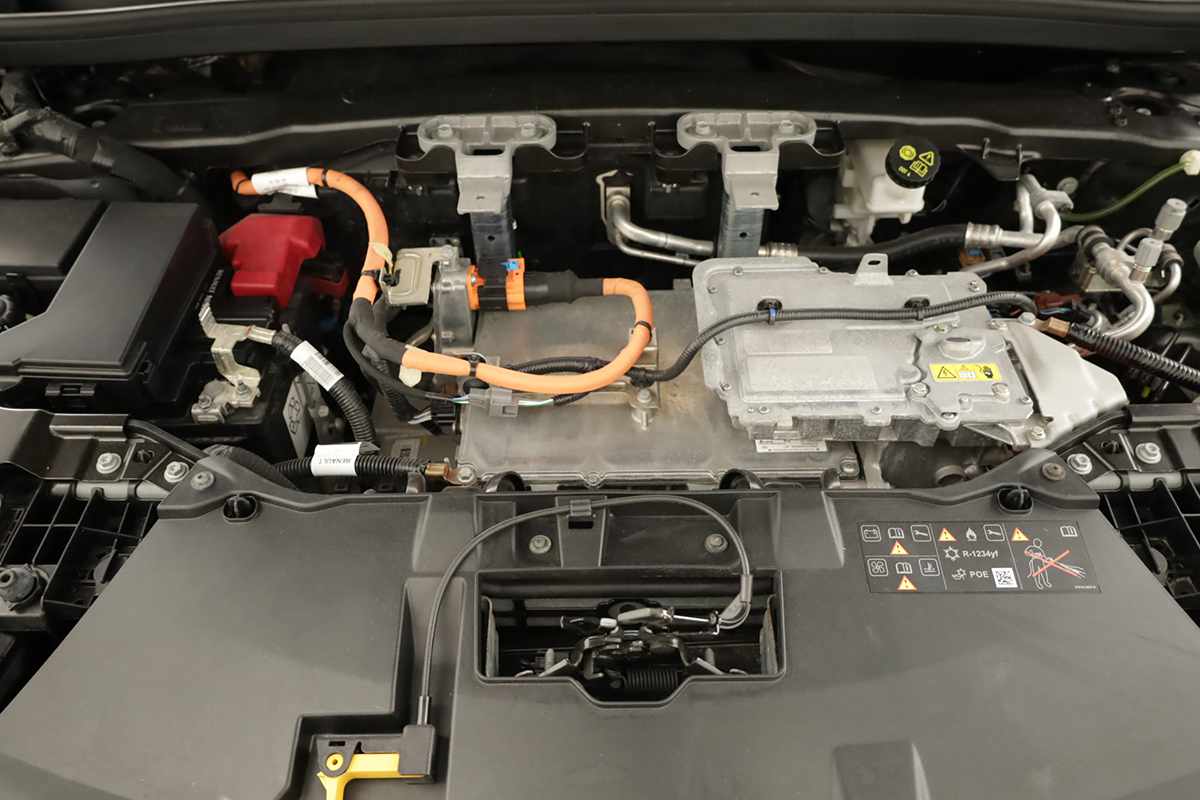 renault-megane-e-tech-2023-eletrico-0cc