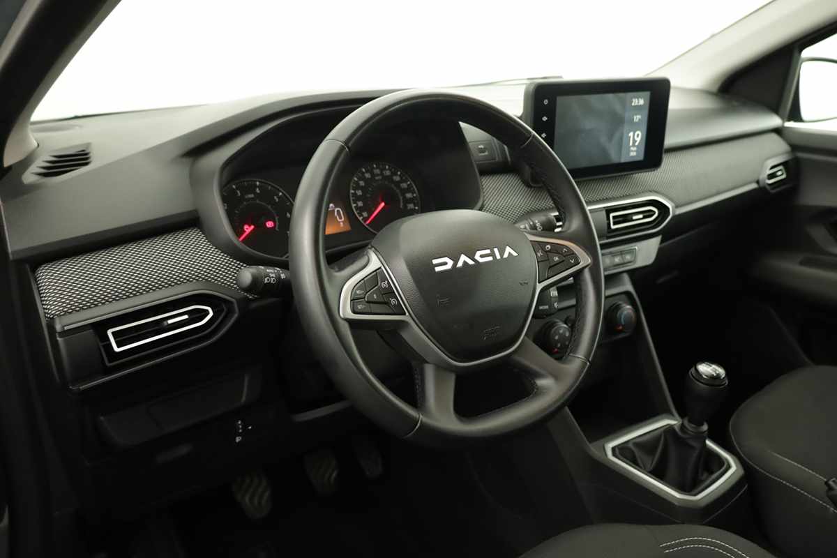 dacia-sandero-2024-gasolina-999cc