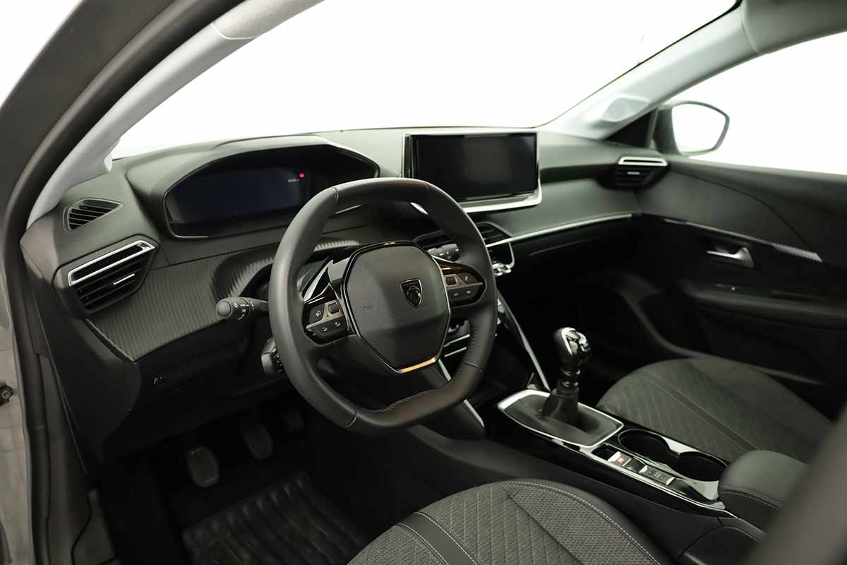 peugeot-208-2025-gasolina-1199cc