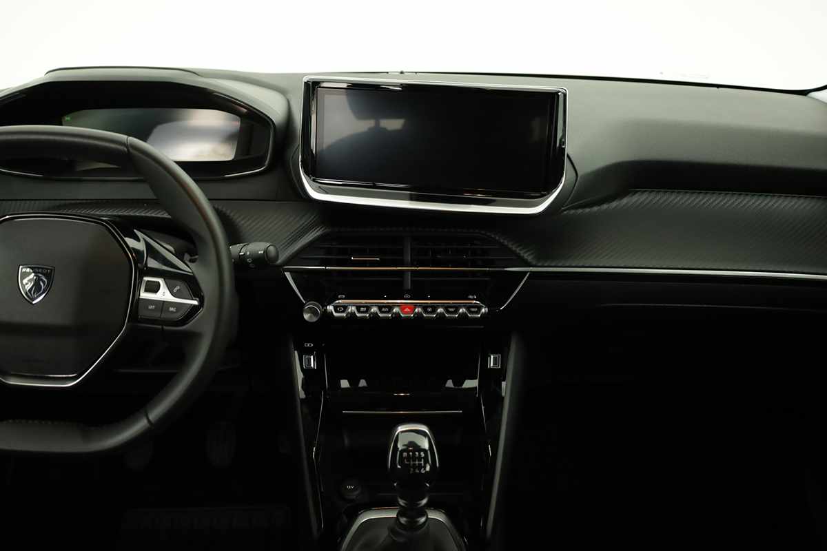 peugeot-208-2025-gasolina-1199cc
