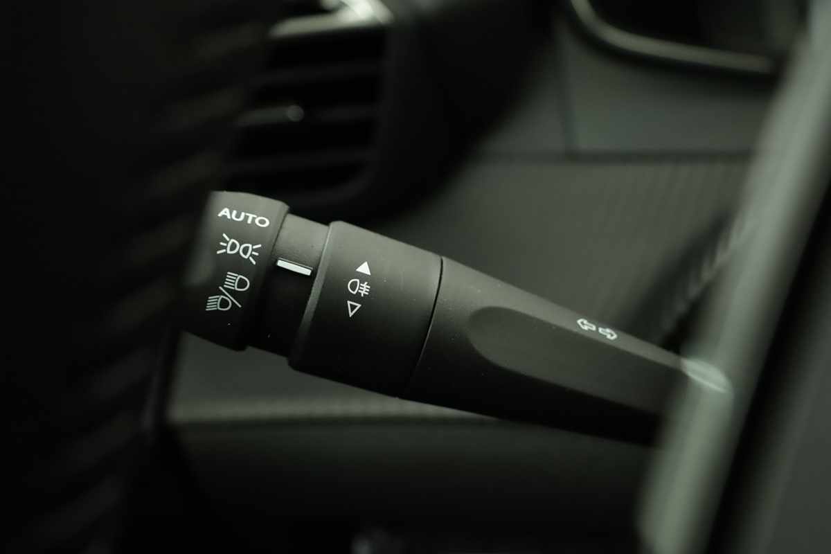 peugeot-208-2025-gasolina-1199cc
