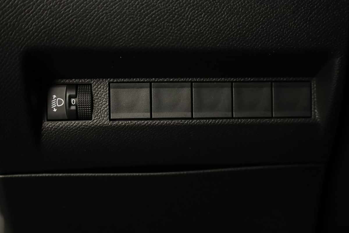 peugeot-208-2025-gasolina-1199cc