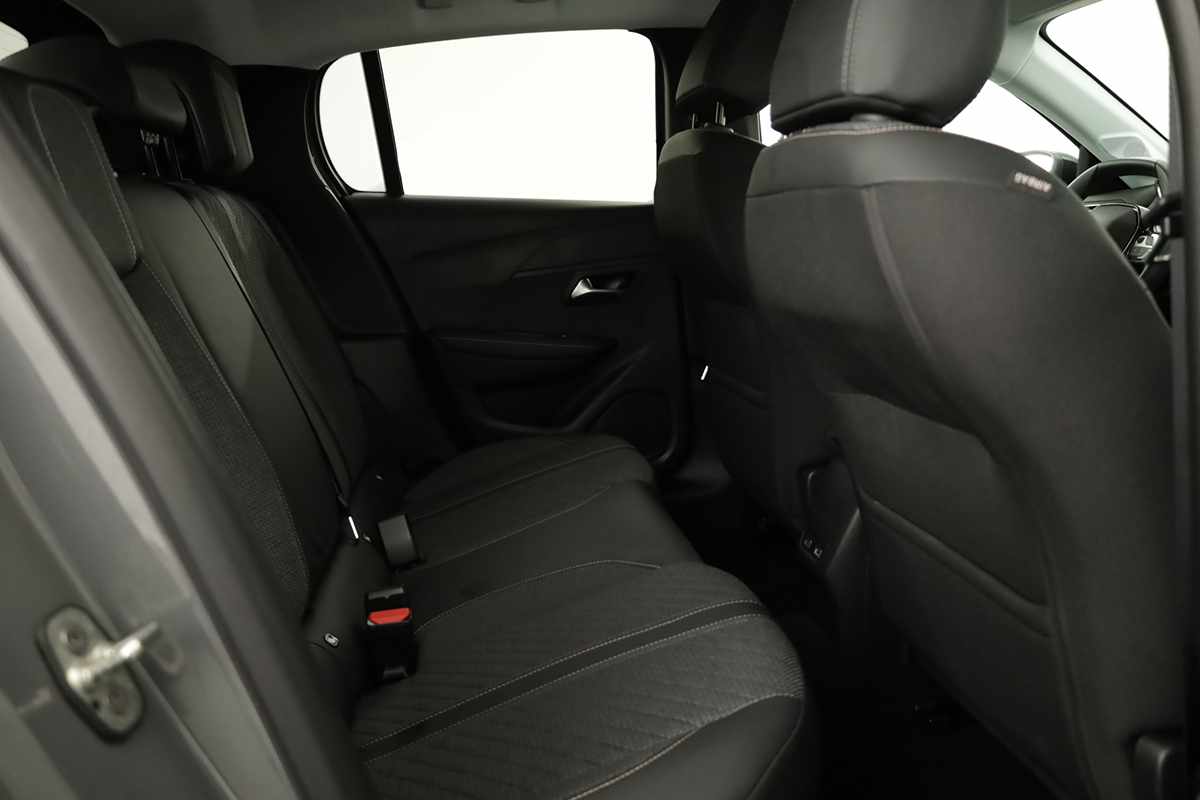 peugeot-208-2025-gasolina-1199cc
