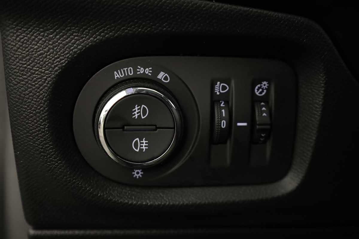 opel-corsa-2025-gasolina-1199cc