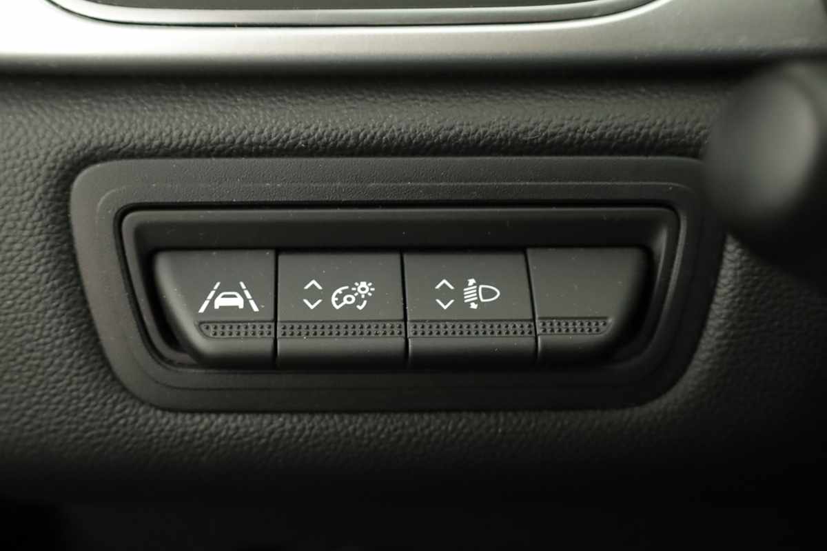 renault-captur-2024-gpl-999cc